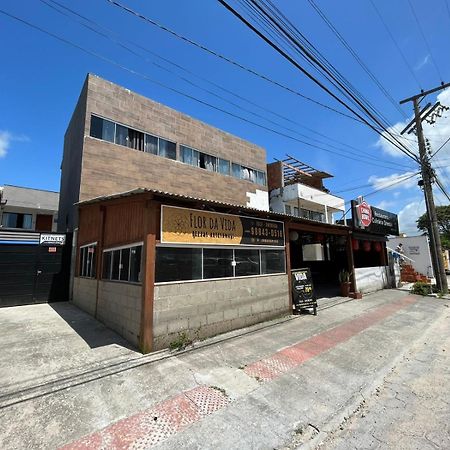 דירות Florianópolis Kitnets No Campeche A 500 Metros Do Mar מראה חיצוני תמונה